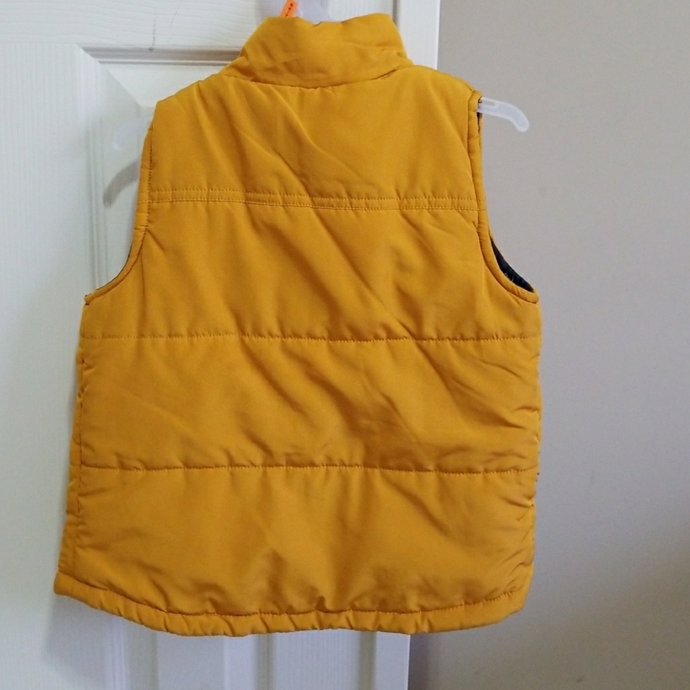Vest - Picture 2 of 3